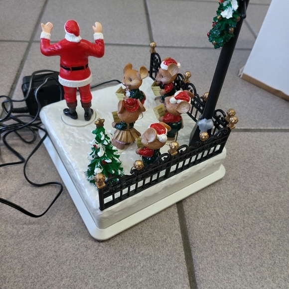 Vintage 1996 Maisto Kris Kringle's Chorus Musical Christmas Decoration - Picture 6 of 7